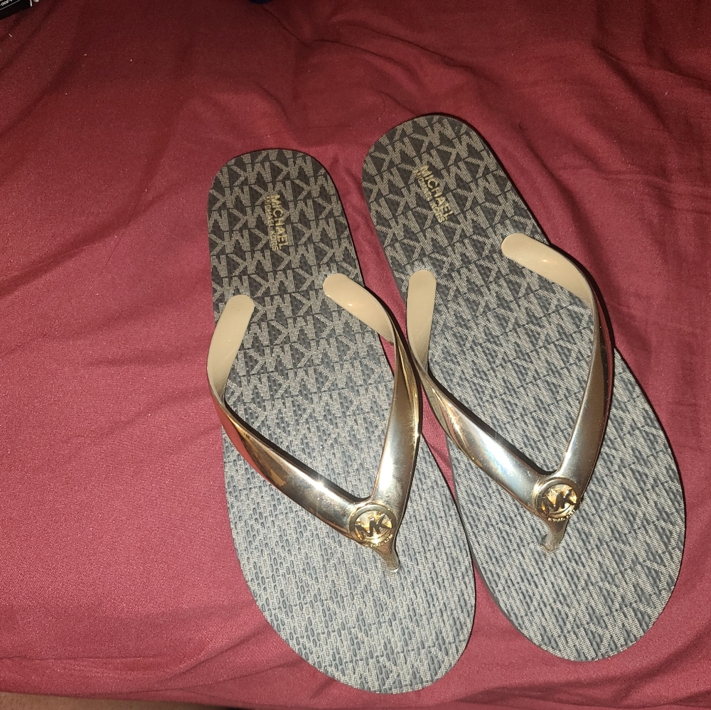 Flip flops